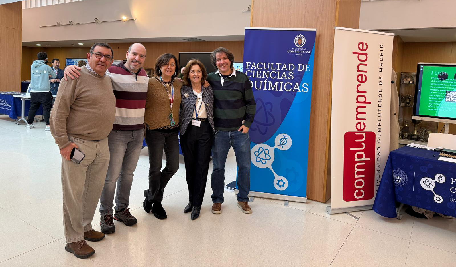 El DQF apoyando la Jornadas de Orientación Profesional 2026 de la Facultad de Ciencias Químicas